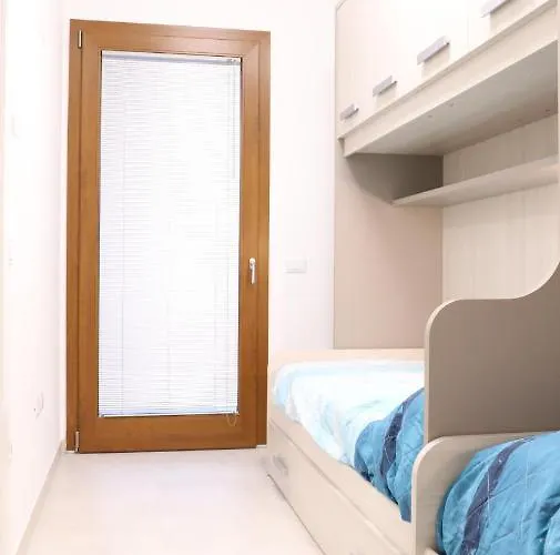 Diana Est- Gemini Бибионе